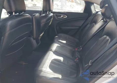 2015 Chrysler 200 Limited z USA, uszkodzony, nr VIN 1C3CCCAB0FN707847